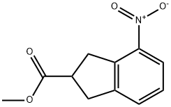 4-硝基-2,3-二氫-1H-茚-2-羧酸甲酯, 888327-27-3, 結構式