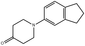 1-(2,3-dihydro-1H-inden-5-yl)piperidin-4-one Struktur