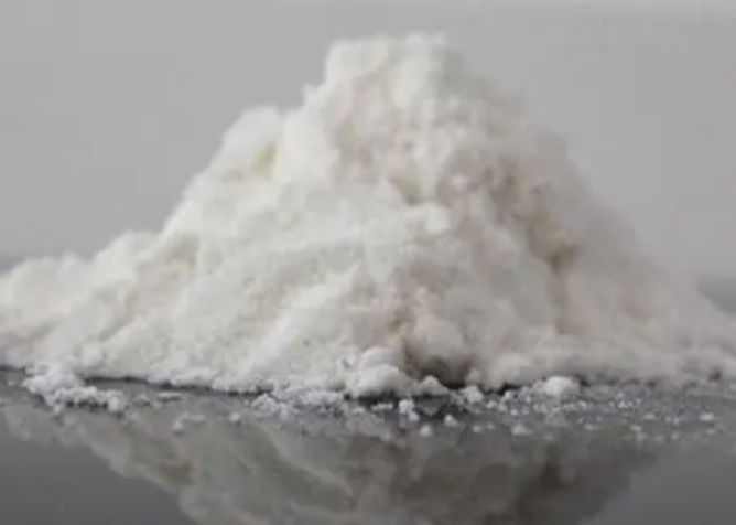 1-Butyryl-4-cinnamylpiperazine