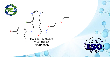 5-((4-Bromo-2-fluorophenyl)amino)-4-fluoro-1-methyl-N-(2-(vinyloxy)ethoxy)-1H-benzo[d]imidazole-6-carboxamide