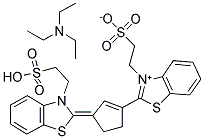 N,N-DIETHYL-1-ETHANAMINIUM 2-(2-(3-[3-(2-SULFONATOETHYL)-1,3-BENZOTHIAZOL-3-IUM-2-YL]-2-CYCLOPENTEN-1-YLIDENE)-1,3-BENZOTHIAZOL-3-YL)-1-ETHANESULFONATE Struktur